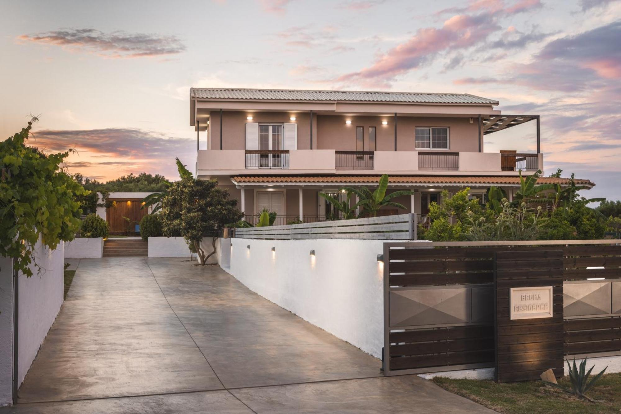 Bruma Luxury Residence Mouzakion  Exterior photo